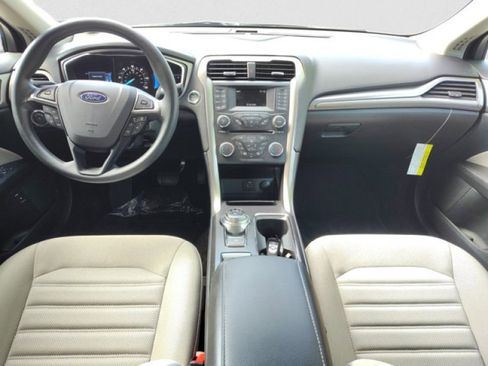 Used 2018 Ford Fusion S image 12