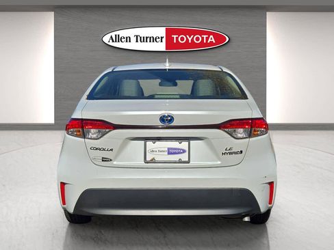 Used 2023 Toyota Corolla LE image 7