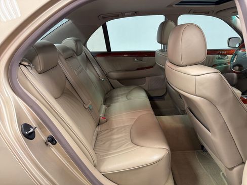Used 2002 Lexus LS 430 RWD image 30