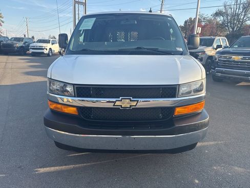 Used 2023 Chevrolet Express 2500 w/ Driver Convenience Package image 8