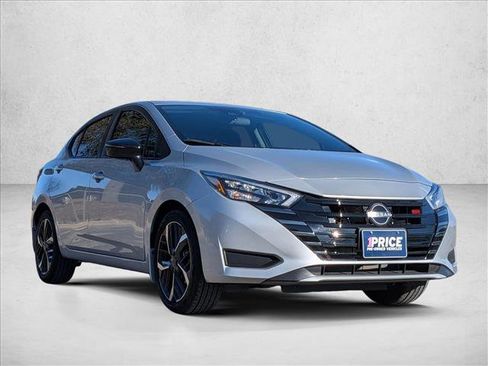 Used 2025 Nissan Versa SR w/ Trunk Package image 3