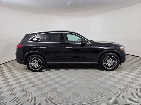 Used 2026 Mercedes-Benz GLC 300 4MATIC image 2