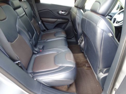 Used 2015 Jeep Cherokee 4WD Limited w/ Luxury Group w/ Luxury Group image 41