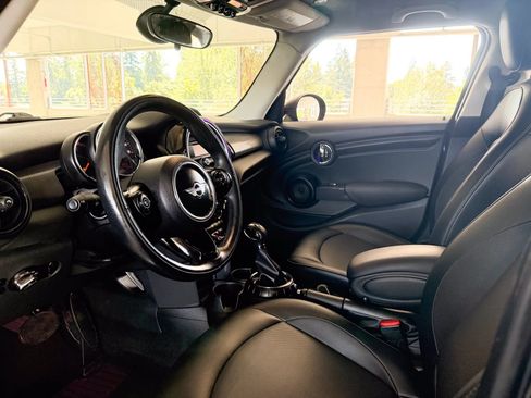 Used 2015 MINI Cooper 4-Door Hardtop FWD image 14