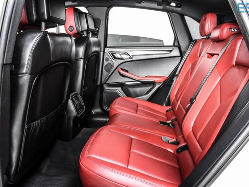 Used 2024 Porsche Macan Base w/ Premium Plus Package image 22