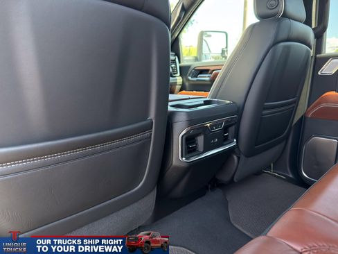 Used 2024 GMC Sierra 3500 Denali Ultimate AWD/4WD image 23