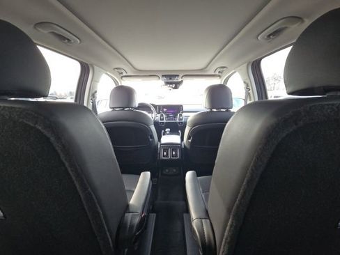 Used 2022 Kia Sorento EX w/ Panoramic Sunroof Package image 19