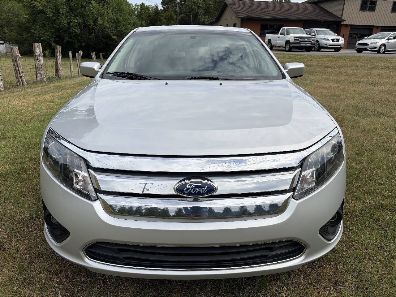 Used 2010 Ford Fusion SE FWD image 6