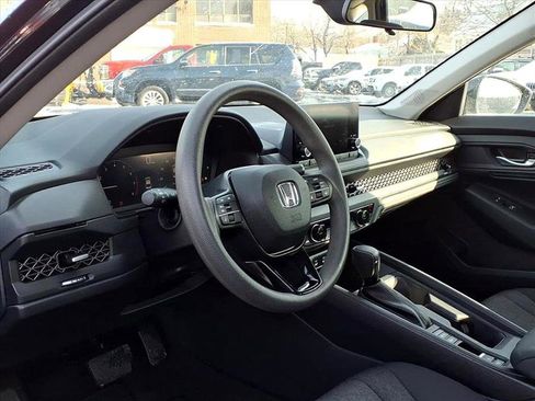 Used 2023 Honda Accord EX image 18