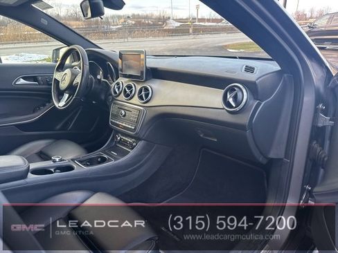 Used 2017 Mercedes-Benz GLA 250 4MATIC image 10