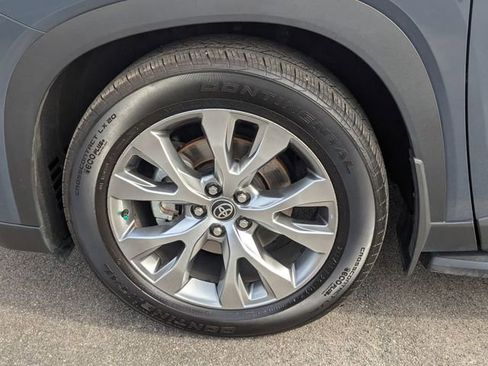 Used 2024 Toyota Grand Highlander Limited image 28