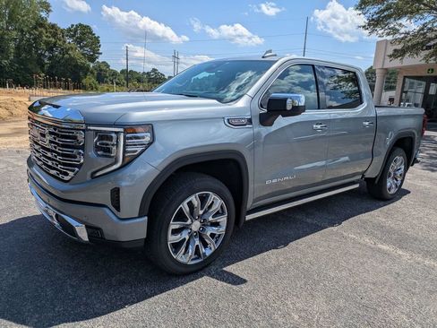 New 2026 GMC Sierra 1500 Denali w/ Denali Reserve Package AWD/4WD image 8