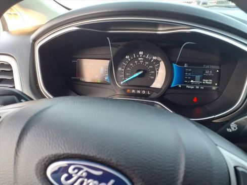 Used 2018 Ford Fusion S FWD image 20