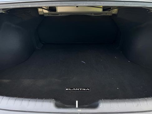 Used 2023 Hyundai Elantra SEL FWD image 10