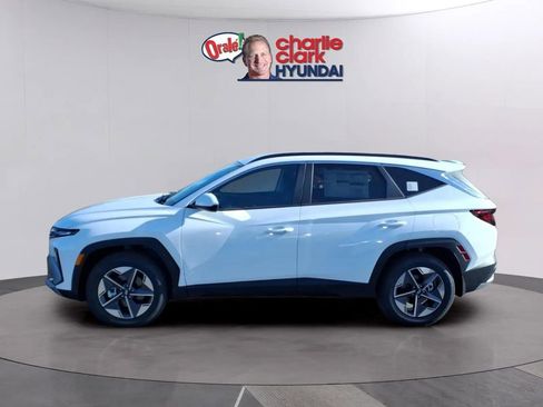 New 2026 Hyundai Tucson SEL FWD image 2