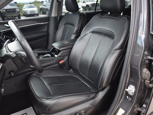 Used 2022 Jeep Grand Cherokee L Limited w/ Luxury Tech Group II AWD/4WD image 13