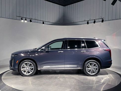 Used 2025 Cadillac XT6 Premium Luxury image 18