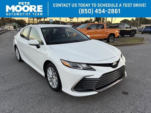 Used 2024 Toyota Camry LE image 1