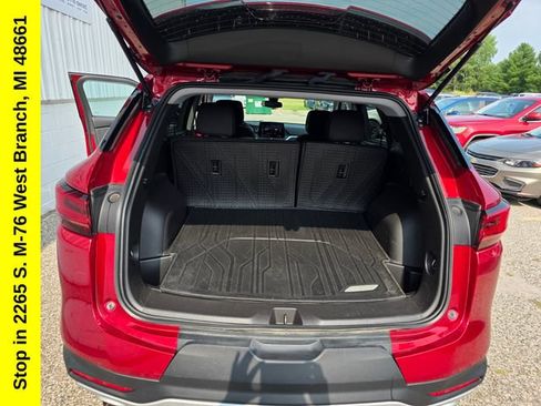 Used 2024 Chevrolet Blazer LT w/ LPO, Floor Liner Package AWD/4WD image 13