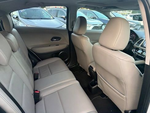 Used 2018 Honda HR-V EX-L image 13