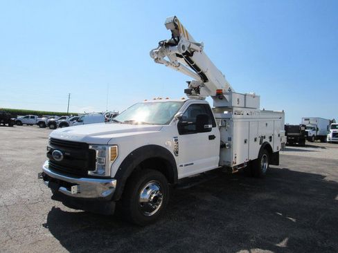 Used 2019 Ford F550 4x4 Regular Cab Super Duty image 6