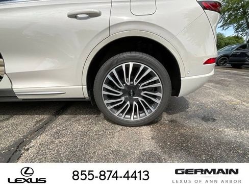 Used 2022 Lincoln Corsair Reserve w/ Equipment Group 201A AWD/4WD image 25