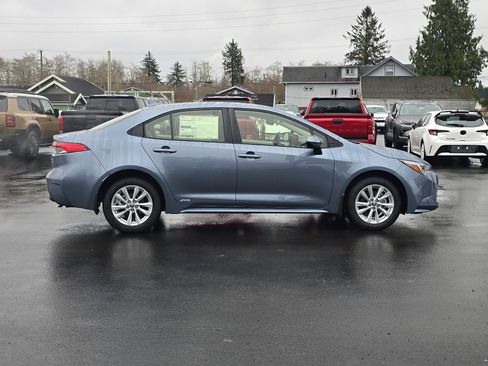 New 2026 Toyota Corolla LE image 7