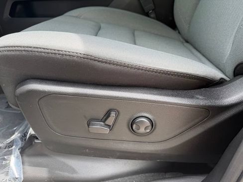 Used 2023 RAM 1500 Big Horn AWD/4WD image 18