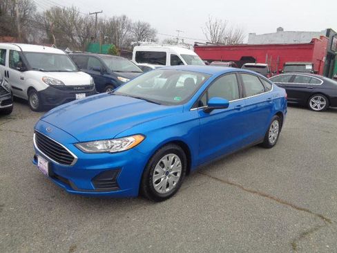 Used 2020 Ford Fusion S image 4