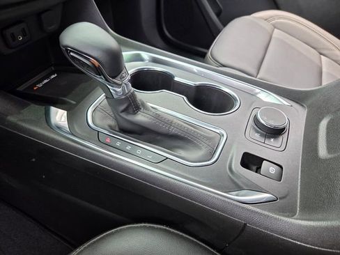 Used 2023 Chevrolet Traverse LT FWD image 29