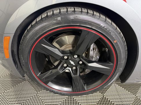 Used 2019 Chevrolet Camaro SS image 10