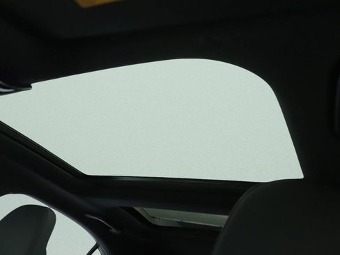 New 2026 Mercedes-Benz C 300 Sedan image 9