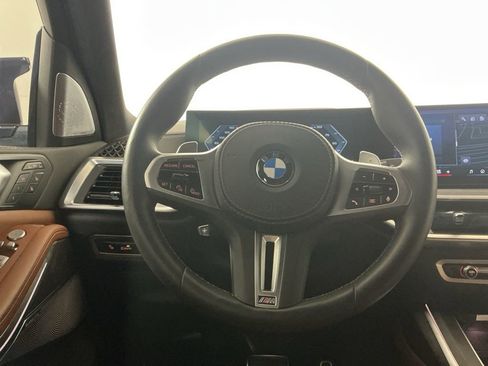 Certified 2025 BMW X7 M60i image 16