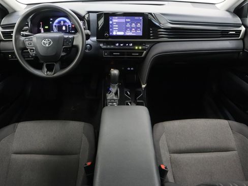 Certified 2025 Toyota Camry LE FWD image 29