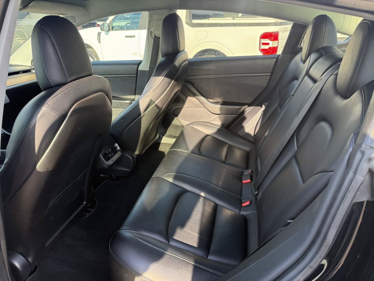 Used 2018 Tesla Model 3 Long Range AWD/4WD image 13