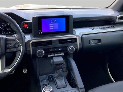 Certified 2025 Toyota Tacoma TRD Sport AWD/4WD image 7