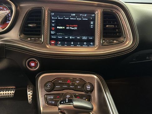 Used 2021 Dodge Challenger SRT Hellcat Redeye RWD image 11