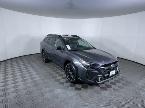Used 2024 Subaru Outback Onyx Edition XT AWD/4WD image 2