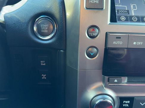 Used 2020 Lexus GX 460 Premium w/ Premium Package image 23