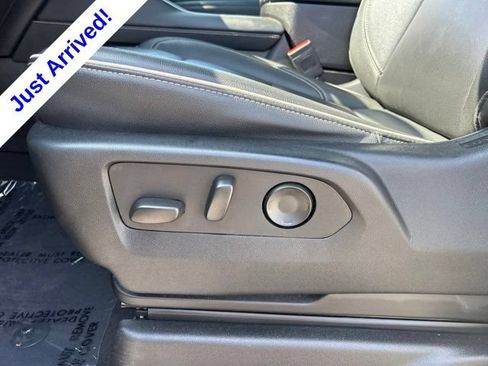 Used 2024 Chevrolet Tahoe Premier RWD image 16