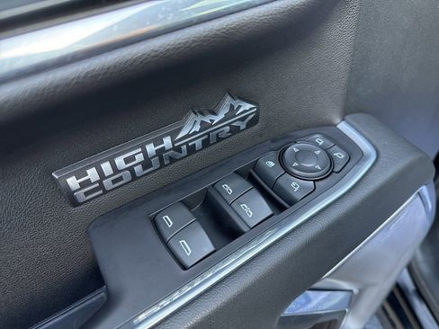 Used 2022 Chevrolet Silverado 1500 High Country w/ Max Trailering Package image 21