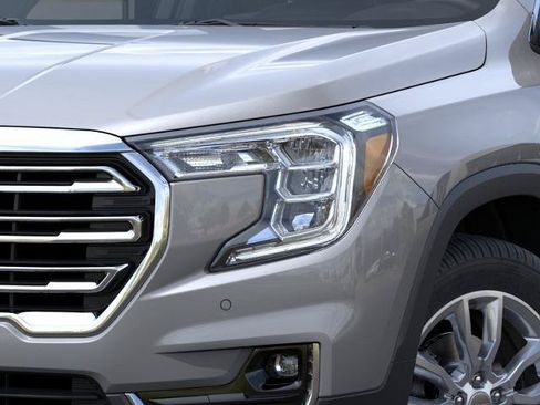 New 2024 GMC Terrain SLT w/ Infotainment Package II AWD/4WD image 10