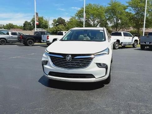 Certified 2023 Buick Enclave Essence w/ Experience Buick Package FWD image 3