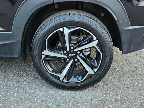 Certified 2023 Chevrolet TrailBlazer RS w/ Convenience Package AWD/4WD image 9