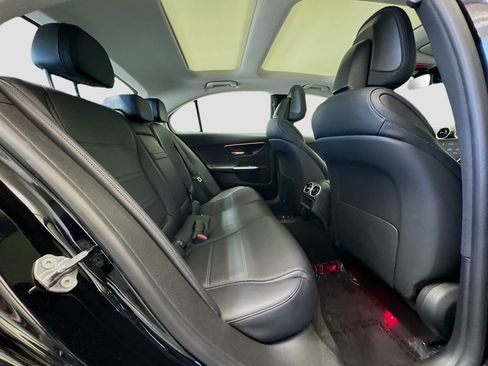 Used 2022 Mercedes-Benz C 300 Sedan image 18