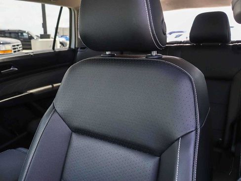 Used 2022 Volkswagen Atlas SE FWD image 27