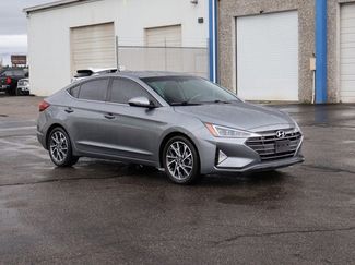 Used 2019 Hyundai Elantra Limited w/ Cargo Package video 3
