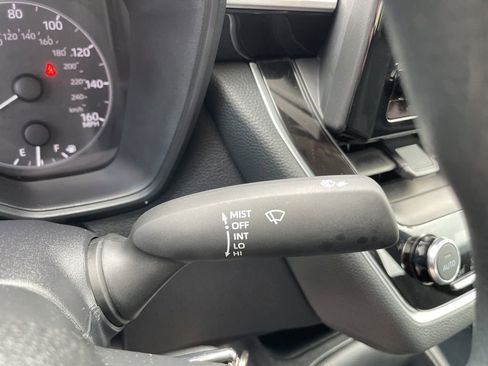 Used 2025 Toyota Corolla LE image 16