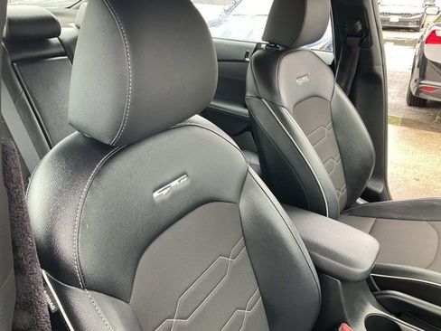 Used 2021 Kia Forte GT-Line image 40