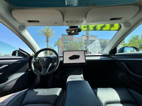 Used 2023 Tesla Model 3 Standard Range RWD image 23